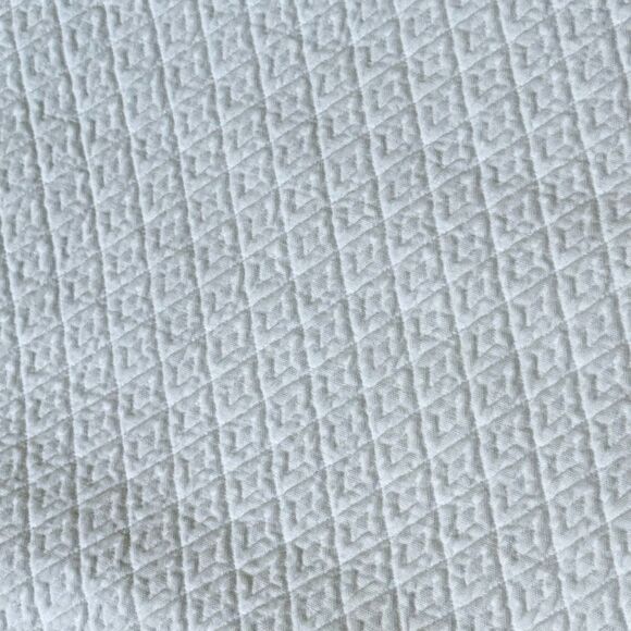 Pottery Barn Matelasse White Embossed Print 24 x 24 Pillow Shams - Set of 2 - Picture 3 of 13